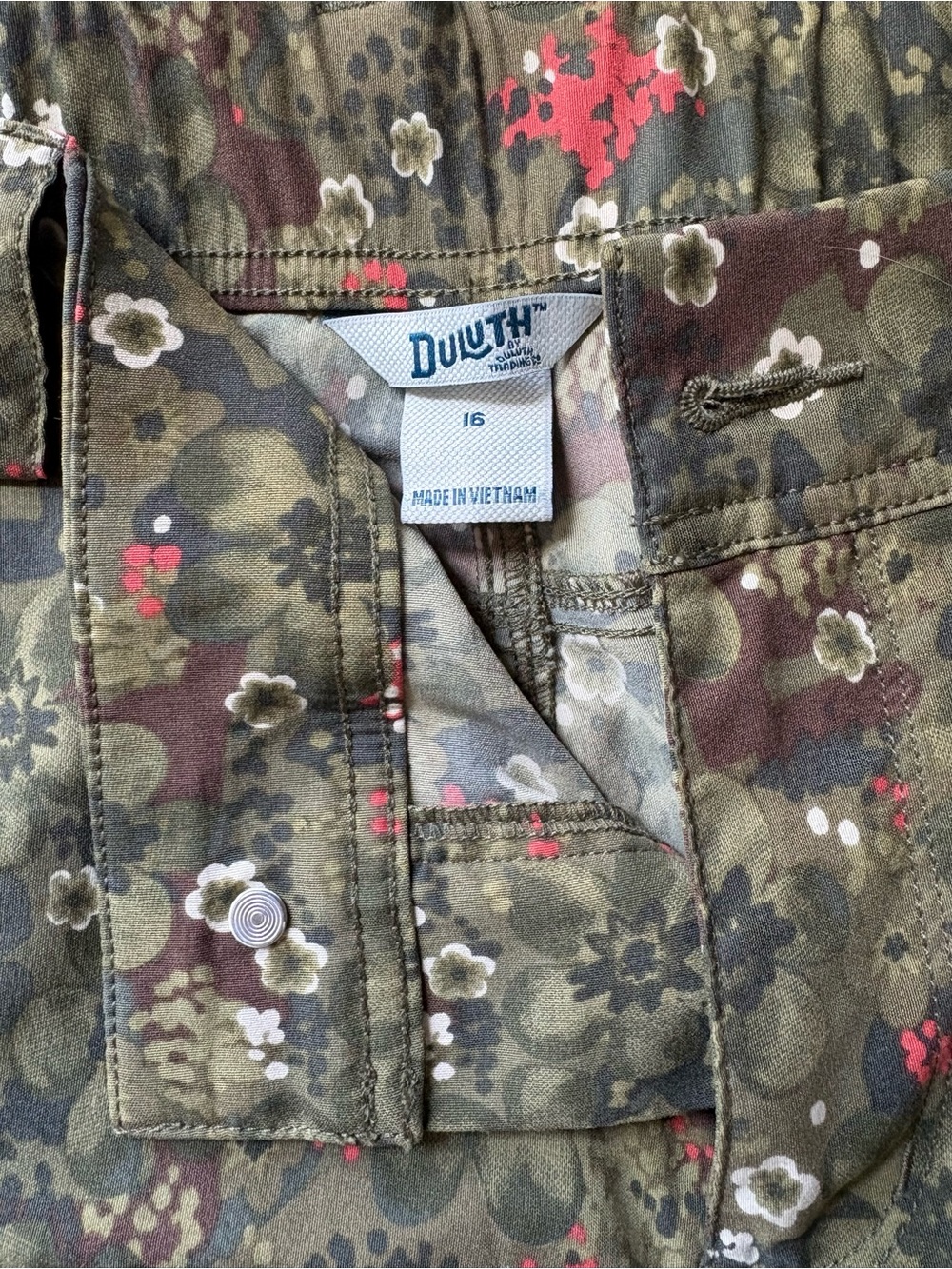 Duluth Trading Co | Heirloom Gardening Sorts| Size 16 - Picture 2 of 2